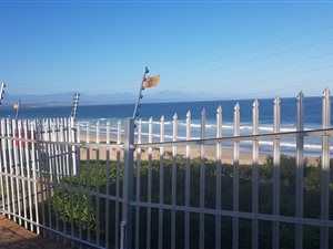 2 Bed Cluster in Diaz Beach