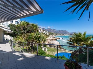 3 Bed Apartment in Clifton