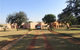 1.7 ha Farm in Hillside AH