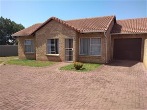 3 Bed Townhouse in Grobler Park