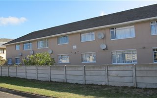 3 Bedroom Apartment in Fish Hoek