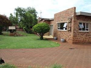 4 Bedroom House in Golf Park