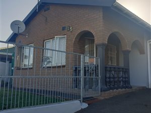 3 Bed House in Austerville