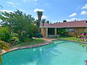 4 Bed House in Sunward Park