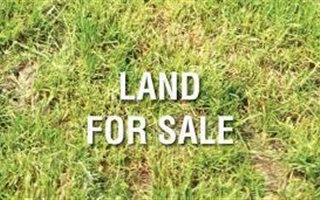 880 m² Land available in Brackenham