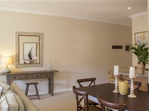 2 Bed Apartment in Bryanston East