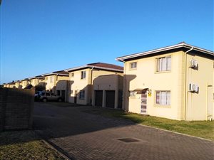2 Bed Apartment in Veld En Vlei