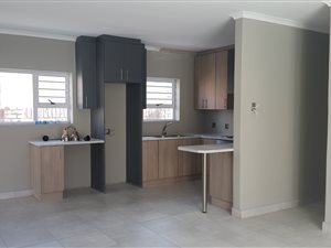 3 Bedroom Townhouse in Rowallan Park and surrounds