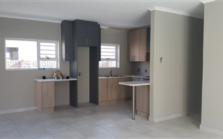 3 Bedroom Townhouse in Rowallan Park and surrounds