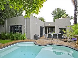 4 Bed House in Parkhurst