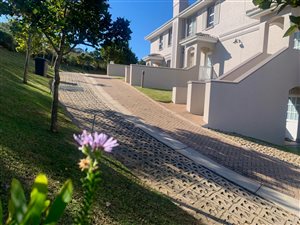 3 Bed Apartment in Pinnacle Point Golf Estate