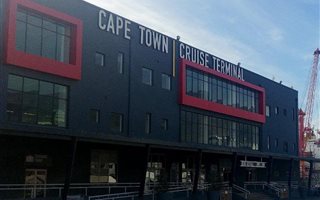450 m² Commercial space in Waterfront