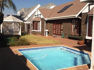 3 Bed Townhouse in Lynnwood Glen