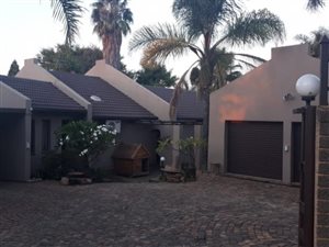 4 Bed House in The Reeds