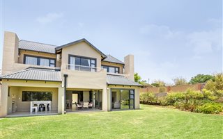 4 Bedroom House in Helderfontein Estate