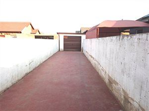 3 Bed House in Vanderbijlpark CE4
