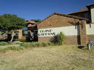 2 Bed Simplex in Erand Gardens