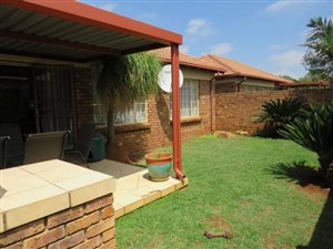 2 Bed Simplex in Highveld