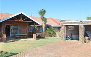 4 Bedroom House in Waverley