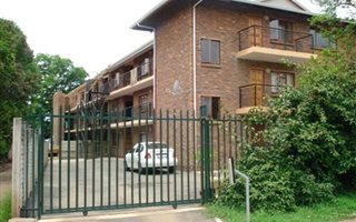 3 Bedroom Apartment in Pelham