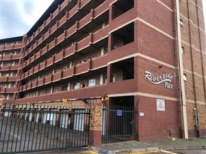 3 Bed Apartment in Zwartkop