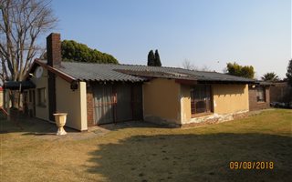 6 Bedroom House in Witpoortjie
