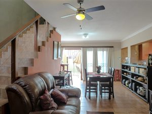3 Bed Duplex in Parkhaven