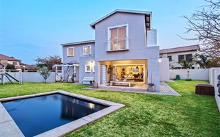 3 Bedroom House in Hazeldean (Silverlakes Surroundings)