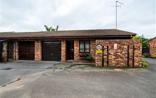 1 Bedroom Simplex in Cowies Hill