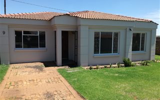 3 Bedroom House in Mineralia