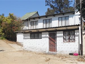 4 ha Farm in Izotsha