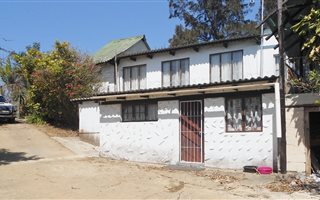 4 ha Farm in Izotsha