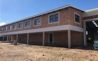 1200 m² Industrial space in Shakas Rock