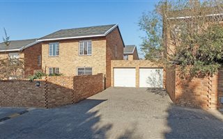 3 Bedroom Townhouse in Sundowner