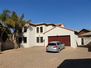 3 Bed Cluster in Rynfield