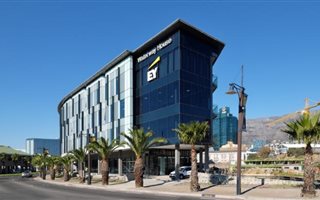 306 m² Commercial space in Waterfront