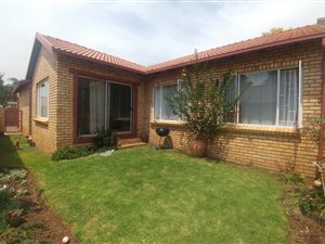 3 Bedroom Simplex in Amberfield