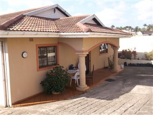 6 Bed House in Tongaat Central
