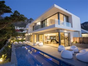 4 Bed House in Bakoven
