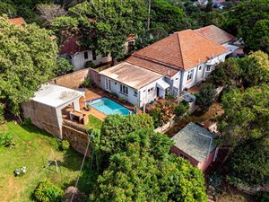 3 Bed House in Manor Gardens