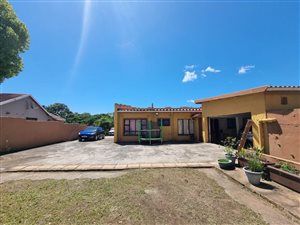 4 Bed House in Stanger Manor