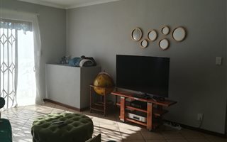 2 Bedroom Townhouse in Aerorand