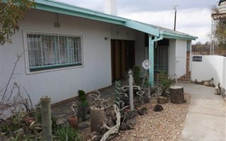 3 Bedroom House in Leeu Gamka