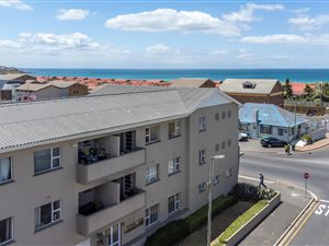 2 Bed Apartment in Fish Hoek