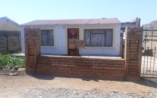 2 Bedroom House in Molapo