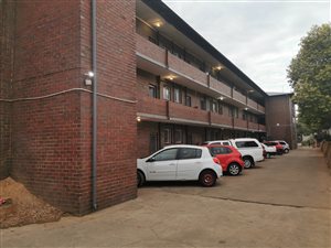 1.5 Bed Apartment in Muckleneuk