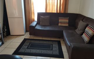 2 Bedroom Flat in Brackenham