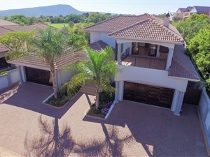 4 Bedroom House in Pebble Rock