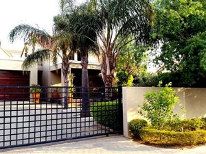 3 Bed House in Sunninghill
