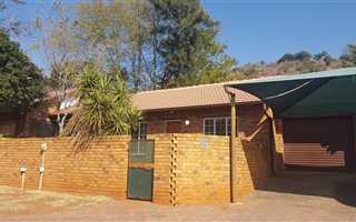 3 Bedroom Townhouse in Safarituine